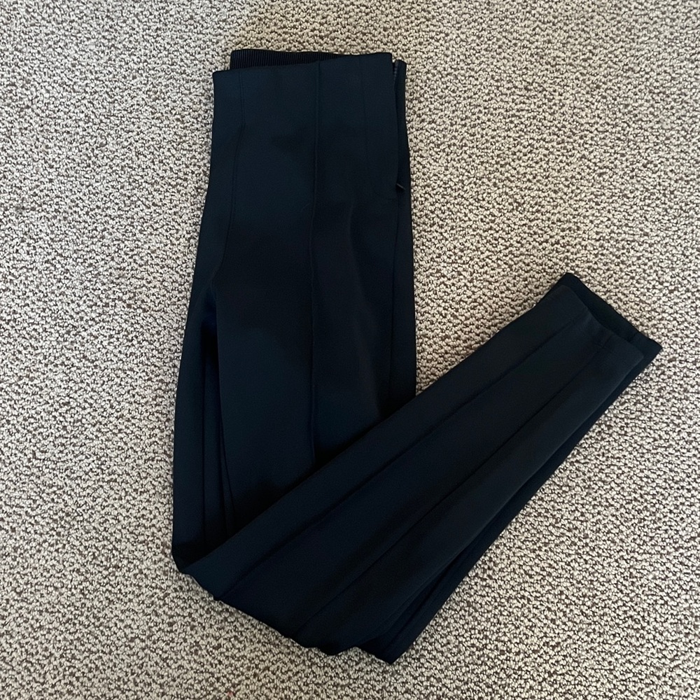 NWOT athleta pull on pant